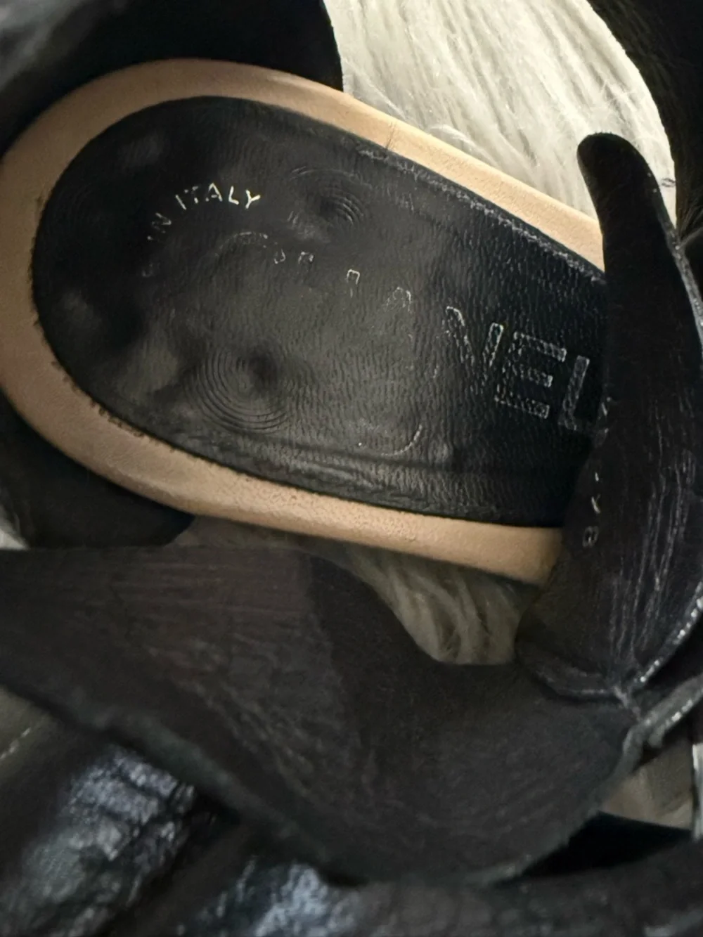 CHANEL Black Leather Gladiator Thong Sandals CC Logo Size 37 Size 7